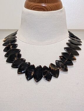 EUC Vintage Bakelite Tortoiseshell Beaded Necklace